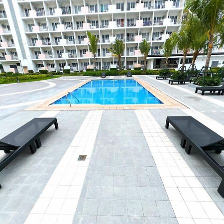 Casa Salcedo - Field Residences Paranaque City Bagian luar foto