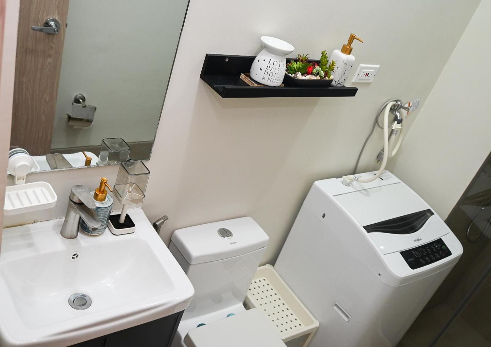 Casa Salcedo - Field Residences Paranaque City Bagian luar foto